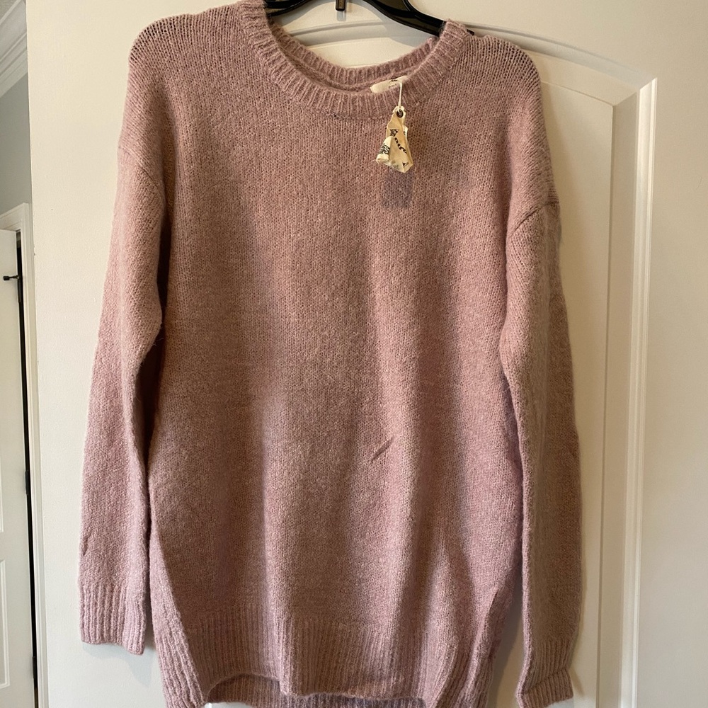 Entro Open back sweater with bow.  Size large NWT